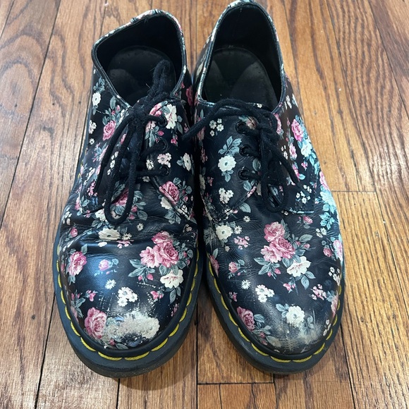 Vintage Doc Martens Floral Black Women's Shoes - size 8 - Picture 7 of 9